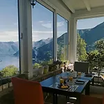 Oda ve Kahvaltı Essentia 5*