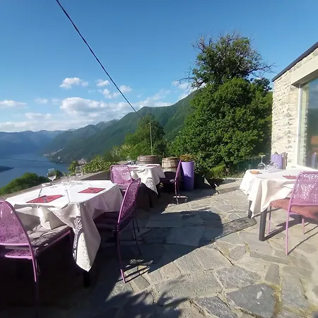 Essentia Bed & Breakfast 4*