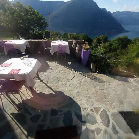 Essentia ベッド・アンド・ブレックファスト