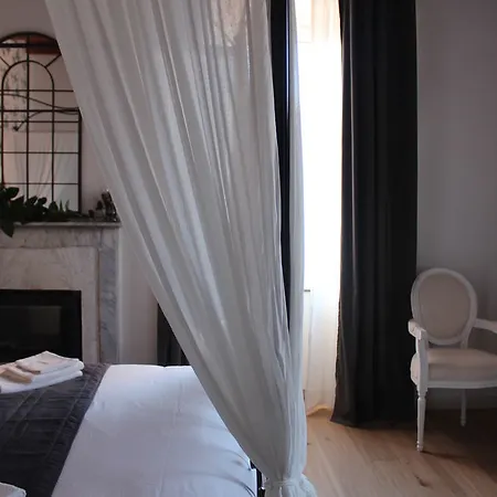 Bed & Breakfast Essentia Faggeto Lario