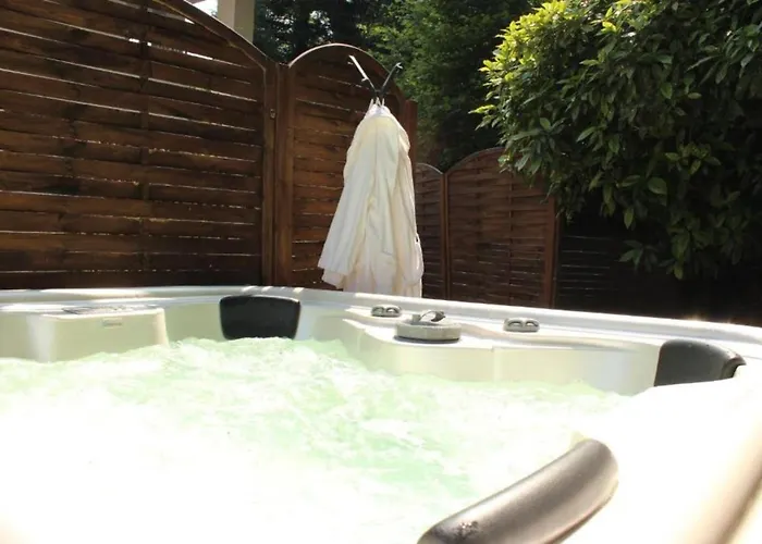 Essentia Faggeto Lario