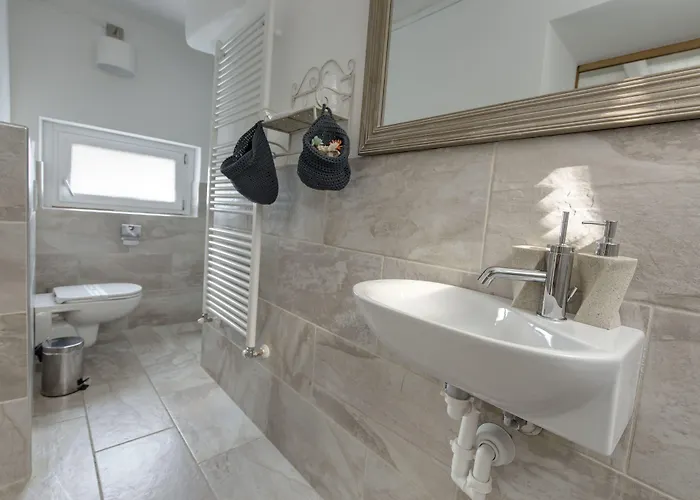 Essentia Nocleg ze śniadaniem Faggeto Lario